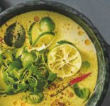 Vegane Grüne Gemüse-Kokos-Suppe