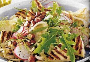 Salat mit Fenchel und Halloumi