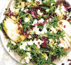 Gorgonzola Salat mit Rucola und Birne